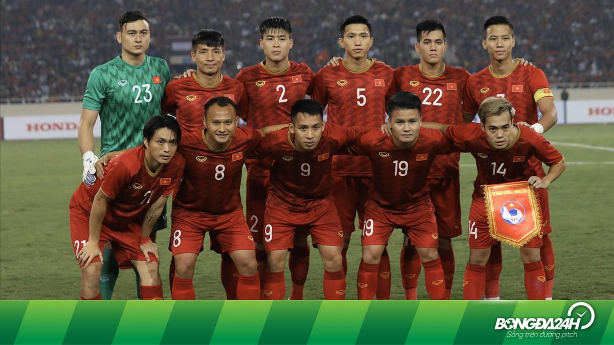 Đội hình ĐT Việt Nam vs Thái Lan: Xem ngay đội hình ĐT Việt Nam sắp ra sân đấu với Thái Lan để biết các cầu thủ nổi bật và được chờ đợi nhất. Sự kiện này không thể bỏ lỡ, hãy cùng nhau cổ vũ cho đội tuyển và theo dõi trận đấu tuyệt vời này!