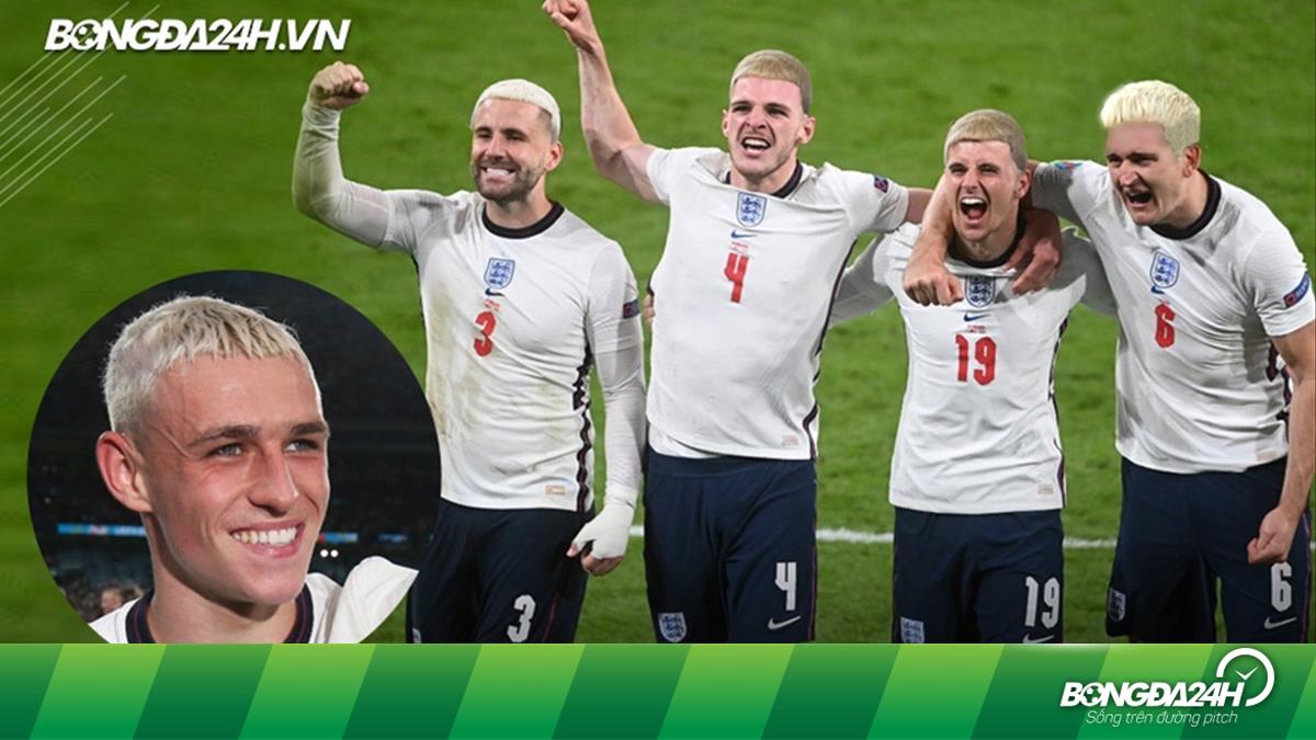 ĐT Anh đã vô địch Euro 2020 và kiểu tóc của Phil Foden đã trở thành một biểu tượng trong trận chung kết. Hãy xem hình ảnh của Phil Foden với kiểu tóc đầy phong cách và tinh tế. Hãy cùng khám phá bí mật chiếc tóc đó.