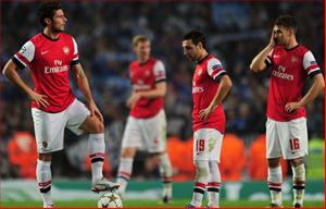 Arsenal thất bại, hội đồng cổ đông chất vấn HLV Wenger cùng Stan Kroenke