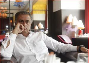 Mourinho tiếp tục cuộc thánh chiến bằng ngôn từ: Sẽ là lỗi thời nếu nhắc đến Barca