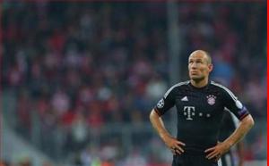 Siêu sao Arjen Robben bất ngờ cân nhắc chuyện giã từ sự nghiệp