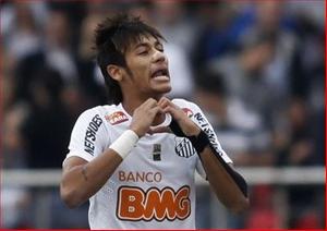 Vừa trở về từ Ba Lan, Neymar đã lập “siêu phẩm” cho Santos