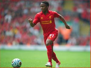Liverpool lên kế hoạch thưởng Sterling