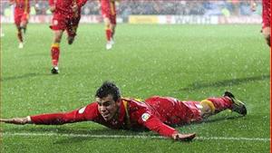 Huyền thoại Ryan Giggs có giỏi bằng Gareth Bale?