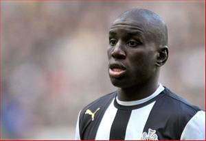 Demba Ba: Tỏa sáng để... ra đi