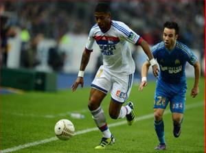 Bản tin Bongda24h (sáng 22/10): MU hỏi mua Michel Bastos để thay thế Evra