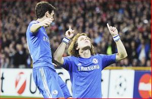 Premier League: Nước lại chảy chỗ trũng