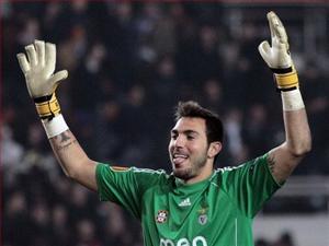 Mourinho triển khai chiến dịch tìm người dự phòng cho Casillas