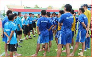 Chuyển động mùa giải 2012: Tập trung trong... dè dặt