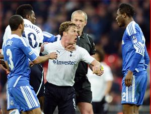 Derby London cho top 4 Premier League: Chelsea, Tottenham hay Arsenal sẽ rớt đài?