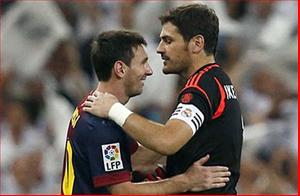Casillas tuyên bố không muốn làm đồng đội của Messi