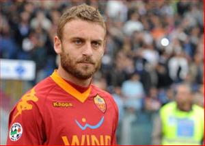 PSG nhảy vào tranh De Rossi với Man City