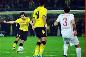 Hummels sẽ thay đổi định nghĩa về trung vệ