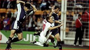 Chiêm ngưỡng lại hai pha đóng kịch kinh điển tại World Cup của siêu sao một thời Michael Owen