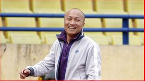 Trung vệ Cao Xuân Thắng (QNK Quảng Nam): 800 ngày kiếm cơm và thành quả 11,1 tỷ đồng