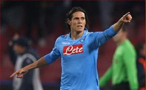 Cavani công khai chỉ trích ông chủ Napoli