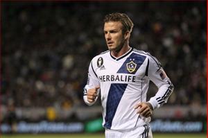 Tin sốc: Real tha thiết mời gọi Beckham