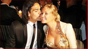 Chưa sang Anh, Falcao đã gây chiến với báo lá cải số 1 xứ sương mù