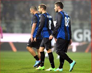 Juve không cần tiến, Inter vẫn bị bỏ xa