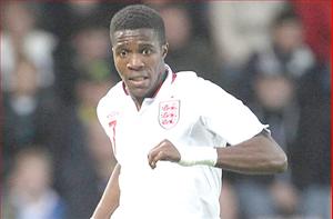 Wilfried Zaha: Trên đường trở thành “Ian Wright” mới?