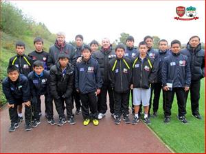 HLV Arsene Wenger triệu tập 4 cầu thủ Học viện HAGL sang Arsenal