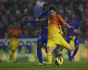 Real Madrid chạnh lòng vì sự thân thiết giữa Barca và Levante