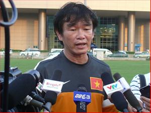 HLV Phan Thanh Hùng: “Việt Nam sẽ chơi tấn công trước Thái Lan”