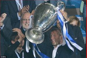 Gần 1 thập kỉ đầu tư, Chelsea cuối cùng cũng...hái ra tiền