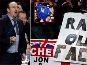 Ghế nóng ở Chelsea: Tất cả chống lại Benitez
