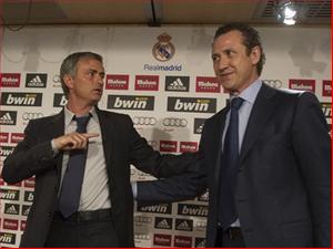 Mourinho-hiếu-chiến: Tạo kẻ thù để thâu tóm quyền lực