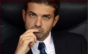 HLV Stramaccioni vẫn cười sung sướng dù Inter Milan vừa thảm bại