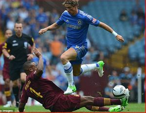 Man City từng tranh giành hàng hớ với Chelsea