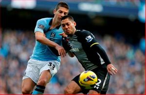 Trái tim hàng phòng ngự không ngán ngại lịch thi đấu khủng khiếp của Man City