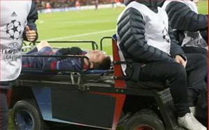 Tin nóng: Lionel Messi rời sân bằng ... xe điện, Barcelona hồi hộp chờ tin tốt lành