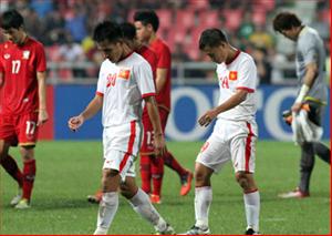 Hậu thảm bại, ĐT Việt Nam sẽ đá tiki-taka Quả bóng trách nhiệm?