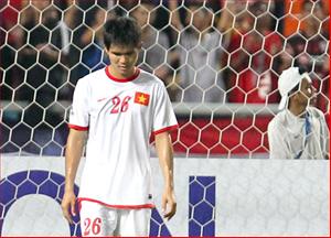 Nhìn V-League lo cho đội tuyển quốc gia
