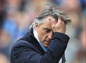 Hậu derby Manchester: Còn ai Mancini chưa đổ lỗi?