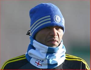 Chelsea: Hãy giữ Cole, người sánh ngang Paolo Maldini!