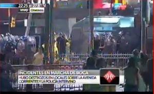 CĐV Boca Juniors bạo loạn kinh hoàng trên phố