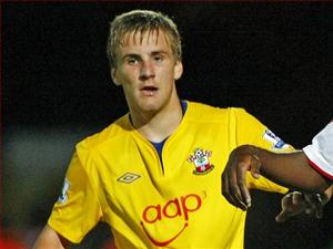 Cầu thủ của Southampton mời gọi Chelsea qua... twitter