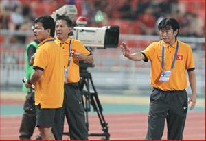 Tìm HLV trưởng cho đội tuyển Việt Nam: Cái vòng luẩn quẩn