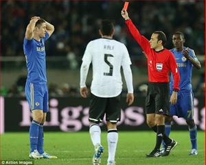 Chelsea miễn cưỡng lưu lại Nhật Bản gặm nhấm nỗi đau