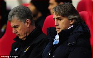 Mancini gọi cầu thủ là những kẻ chân yếu tay mềm