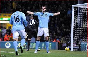 Man City quả cảm vượt qua Norwich sau một màn rượt đuổi tỉ số kịch tính