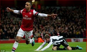 Swansea ngại Walcott nhất Arsenal