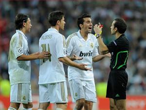 Real Madrid đã mở chiến dịch chống lại trọng tài