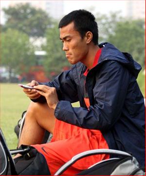 Trung vệ Phước Tứ lấy vợ