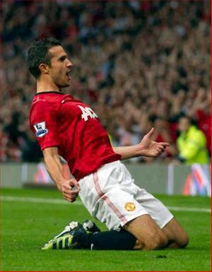 Van Persie làm CĐV Arsenal thêm buồn:  MU như ngôi nhà của tôi vậy 