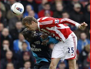 Arsenal sợ Stoke chết khiếp