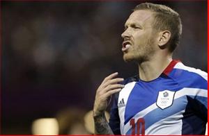 Bellamy chính thức rời Liverpool tới Cardiff